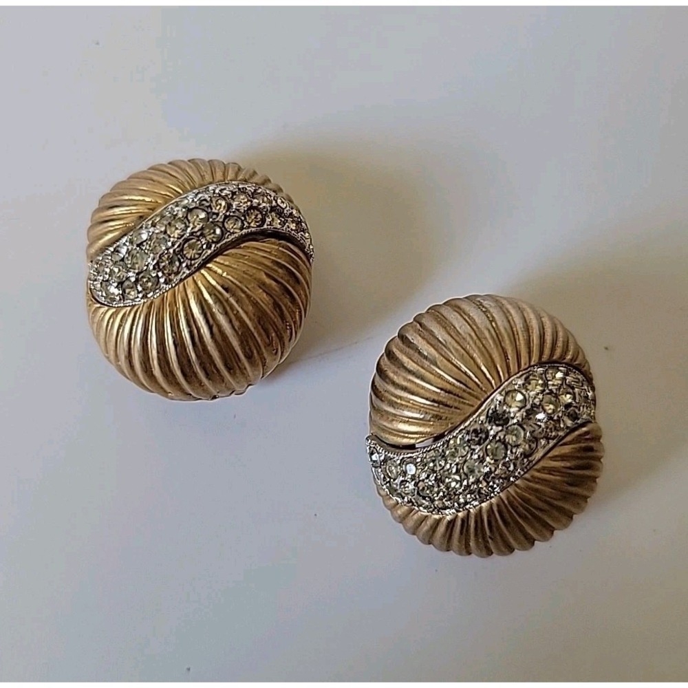 Vintage Kenneth Lane Clip On Earrings Signed Gold Tone Rhinestone Glam‎ Retro